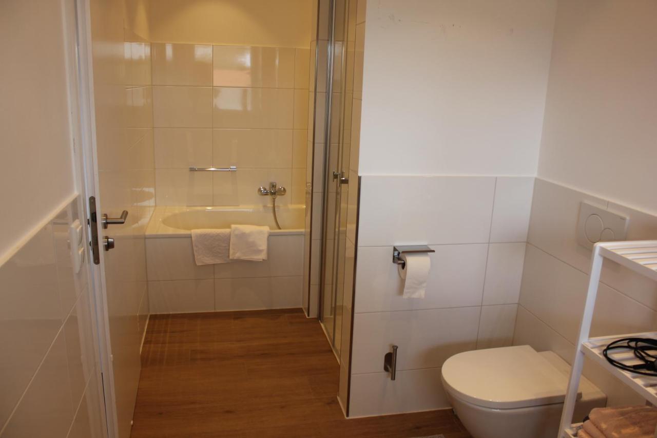 Schatzlhof Suite In Берг ам Щарнбергер Зее Екстериор снимка